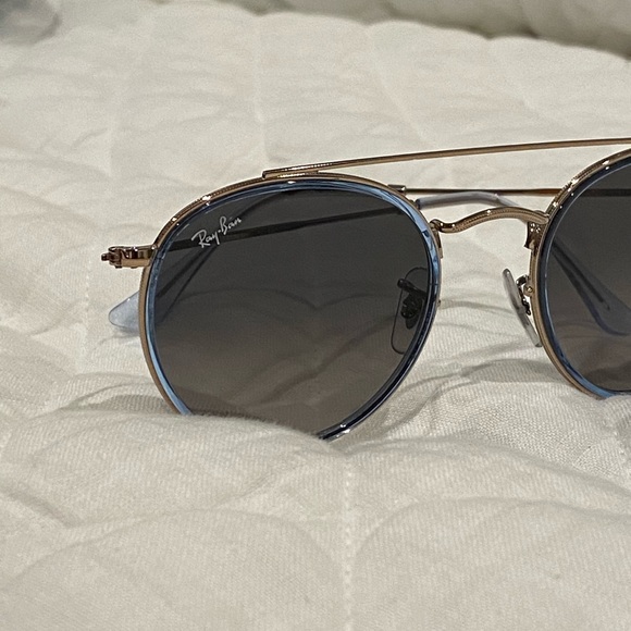 Round Double Bridge Ray-Bans - Picture 2 of 7